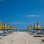 Blu D'eraclea Apartman Palermo